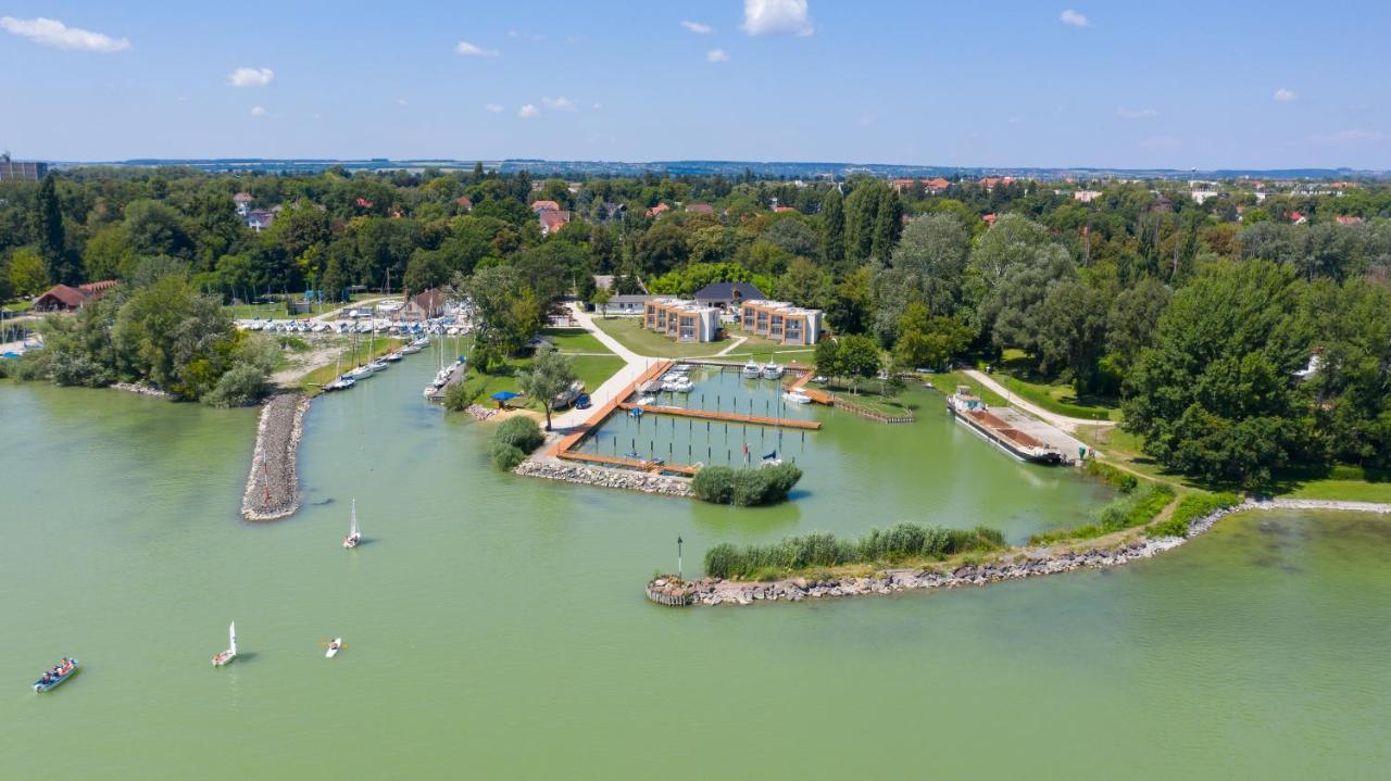Akvarium Apartmanhazak Keszthely Exterior photo